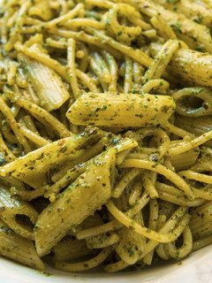 صورة لوصفة باستا بصوص البيستو