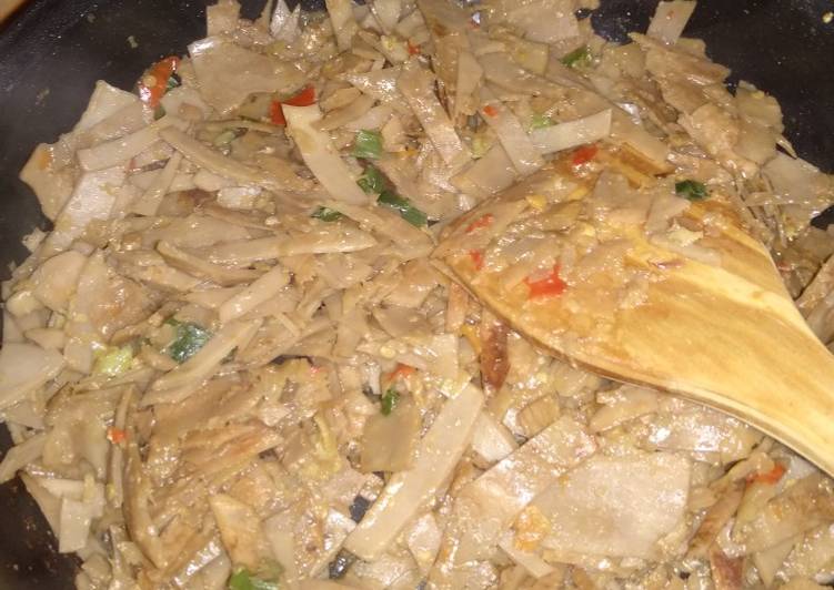 Proses mengolah Kadedemes Kulit Singkong, Lezat