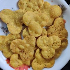 A picture of Pizza flavour mathari.