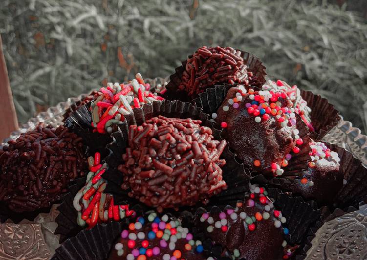 Resep: SempurnaChocolate ball roma kelapa