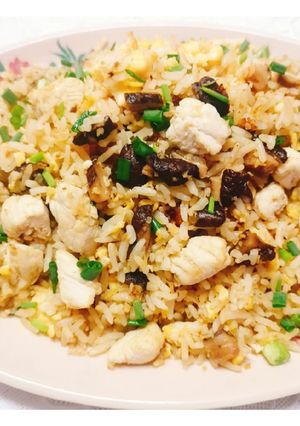 A picture of 🍗🍄Thai Chicken and Shiitake Mushroom Fried Rice.