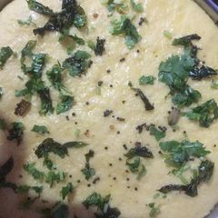 A picture of Suji dhokla.
