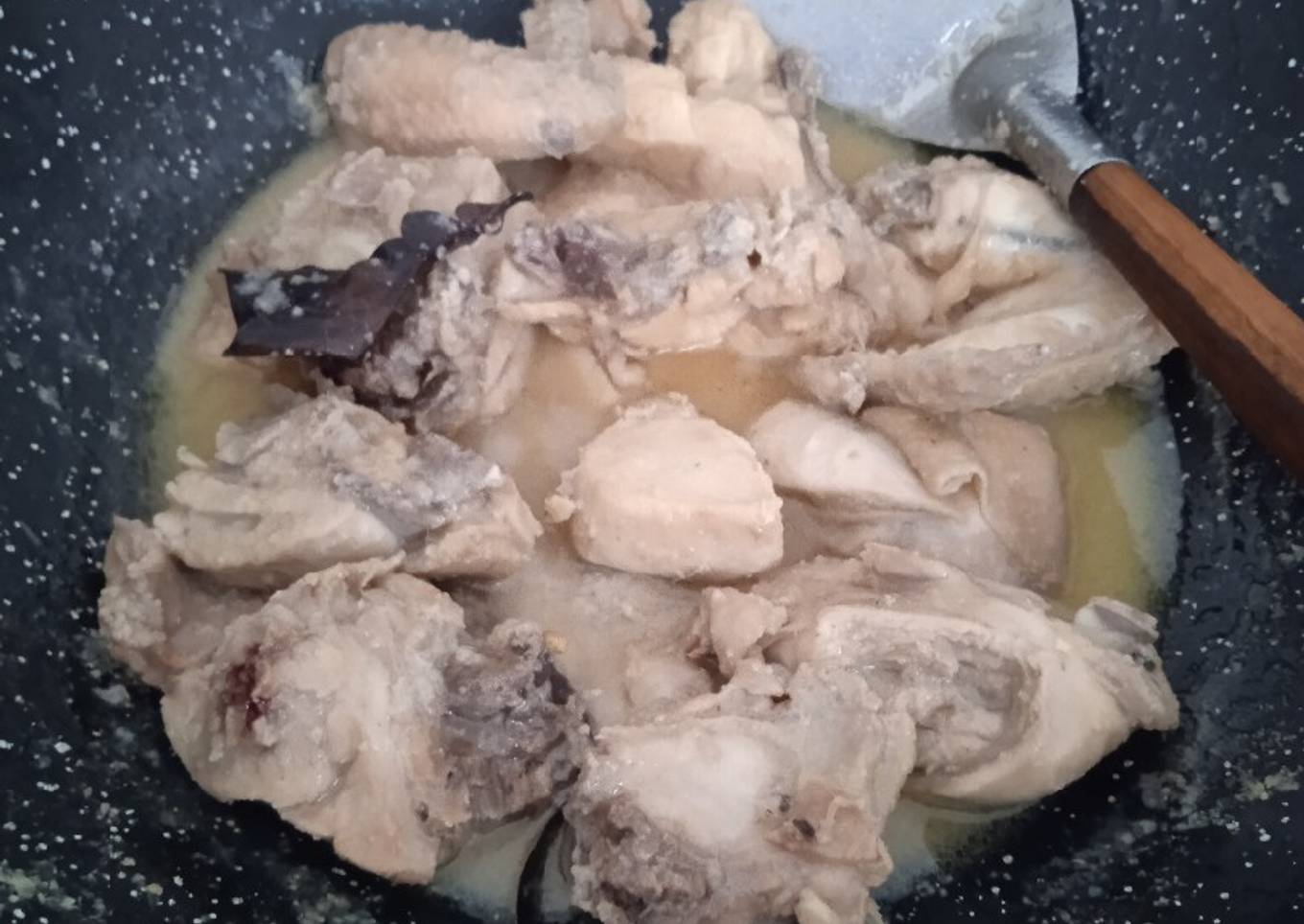 Ungkep Ayam Goreng (1 kg)