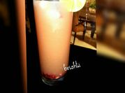 A picture of pomegranate and oranges juice