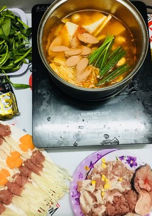 Hình của món Lẩu Kimchi ngày mưa.