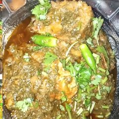 Shaljam palak gosht😋شلجم پالک گوشت❤ A picture of Shaljam palak gosht😋شلجم پالک گوشت❤.