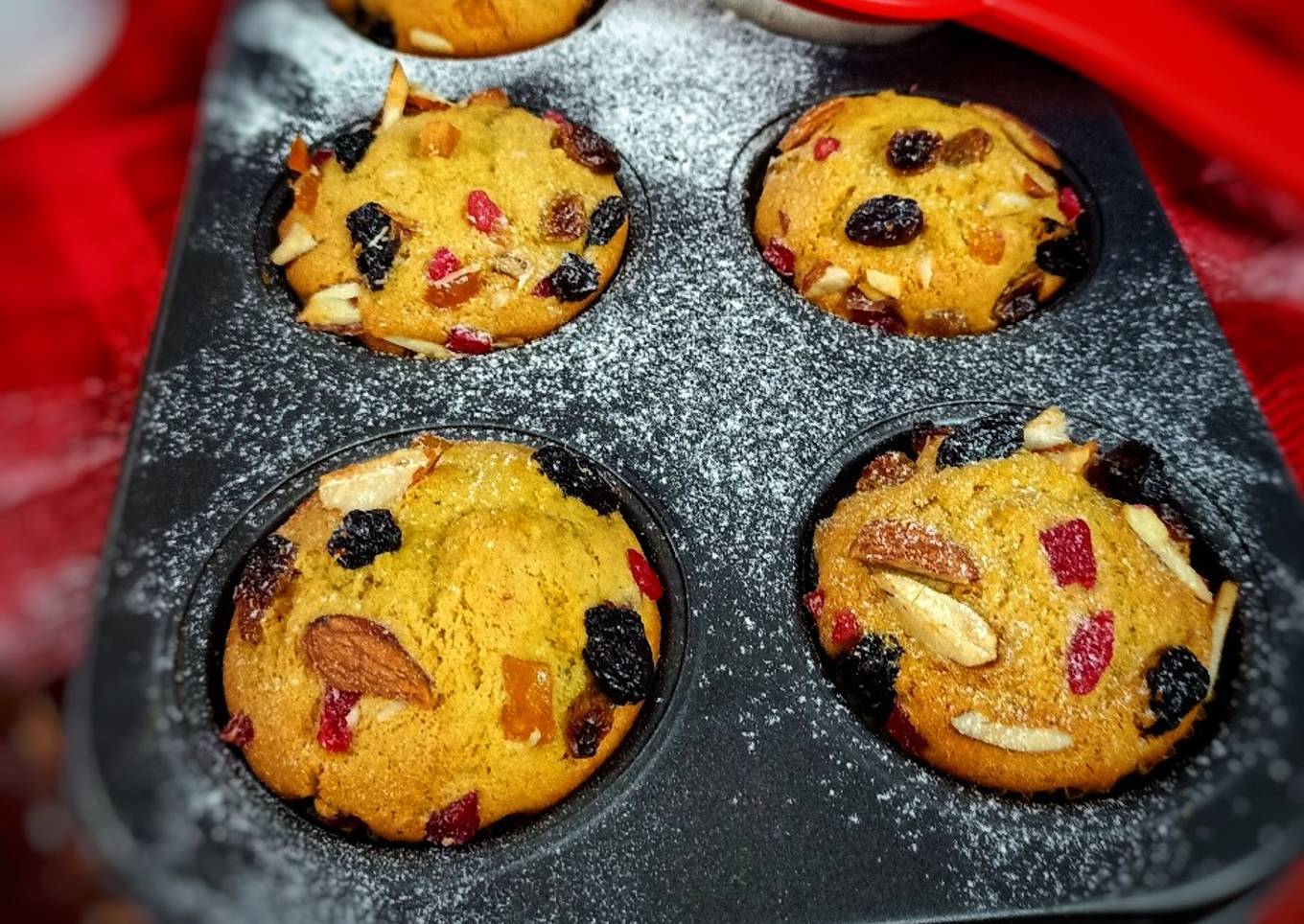 Fruit n Nut Cupcakes