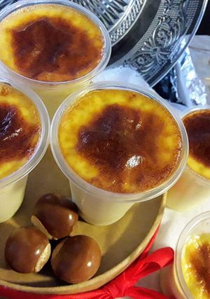 Una foto de Leche Asada en Vasitos Descartables