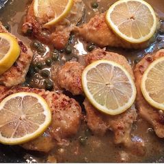 A picture of Chicken Piccata.