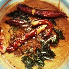 A picture of Peanut chutney.