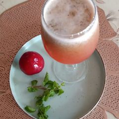 A picture of Namrata's Plum Mint Sparkler or plum mint sparkler.