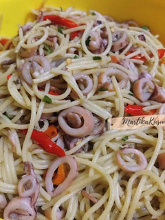 Foto resep Spaghetti aglio olio cumi asin