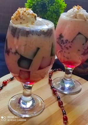 A picture of Falooda 🍸🍹.