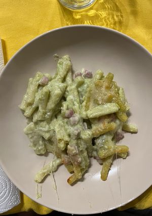 A picture of Baked Pasta with Broccoli Béchamel.