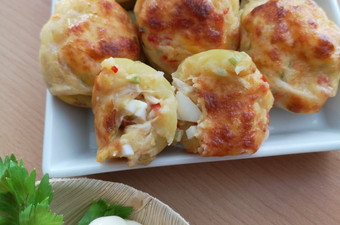 Resep Kentang panggang isi ayam telur keju Simpel