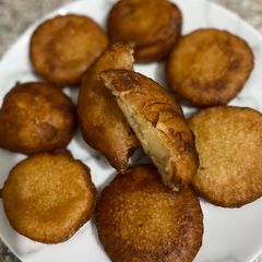 A picture of Banana cake.