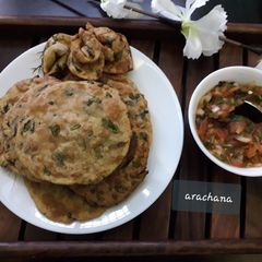 A picture of Multigrain methi puri.