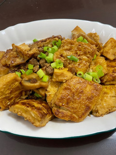 家常蘑菇燒豆腐 的食譜成品照片