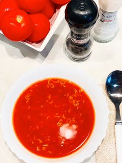 Paradicsomleves 🍅 betűtésztával recept fotója