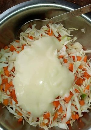 A picture of Coleslaw with mayonise.