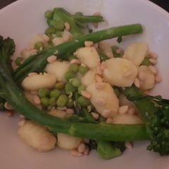 A picture of Gnocchi with Tenderstem Broccoli.