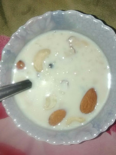 खीर (kheer recipe in Hindi) रेसिपी मुख्य फोटो
