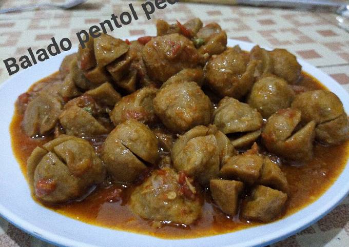 Balado pentol pedas