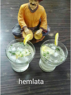 लेमोनेड मोजितो (Lemonade mojito recipe in hindi) रेसिपी मुख्य फोटो
