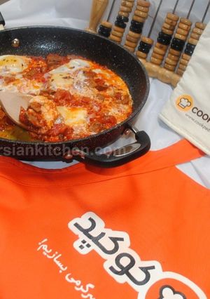 A picture of Eggs in tomato and beef#familyfriendly.