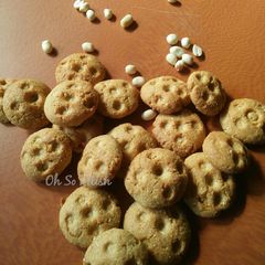A picture of Peanut Jaggery coconut cookies.
