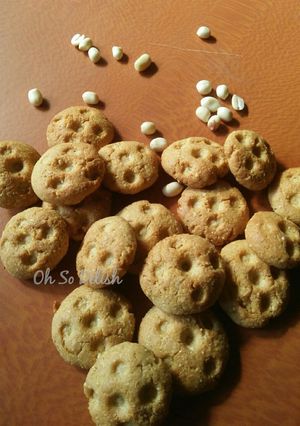 A picture of Peanut Jaggery coconut cookies.
