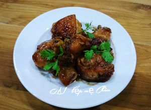 Hình của món Đùi gà rim nước tương.