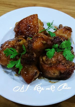 Hình của món Đùi gà rim nước tương.