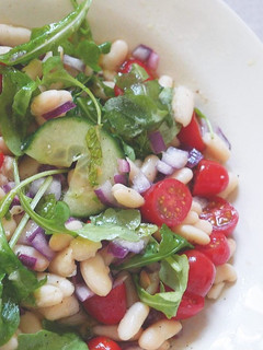Una foto de 🌿Ensalada de judías blancas🌿