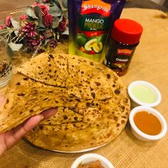 A picture of Aloo Paratha.