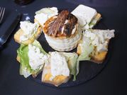 Una foto de para cenas con queso fresco