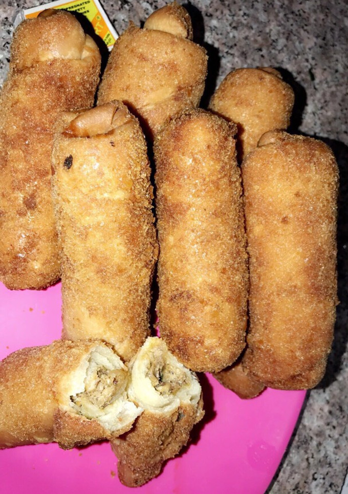 A picture of Fishroll with bread crumbs.