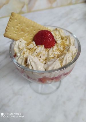 Une photo de Dessert de fraise 🍓🍓🍓