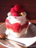 Overnight Raspberry Oatmeal in Jar