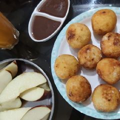 A picture of Farali pattice from leftover potato.