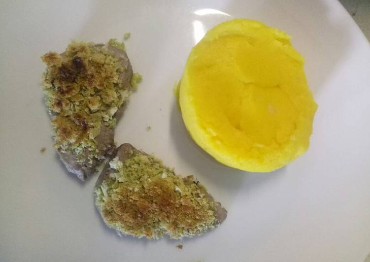 Recipe of Super Quick Homemade Pork medallions with garlic and herb crust with saffron mash