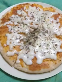 ચીઝ કોર્ન પિઝા (Cheese corn pizza recipe in Gujarati) રેસીપી મુખ્ય ફોટો