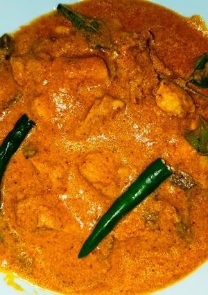 A picture of Chicken vadaga curry.