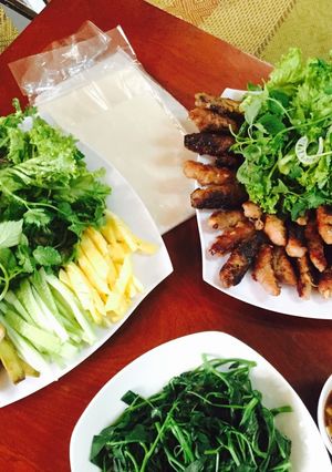 Hình của món Nem lụi.