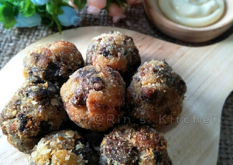 Aubergine and Mushroom Balls