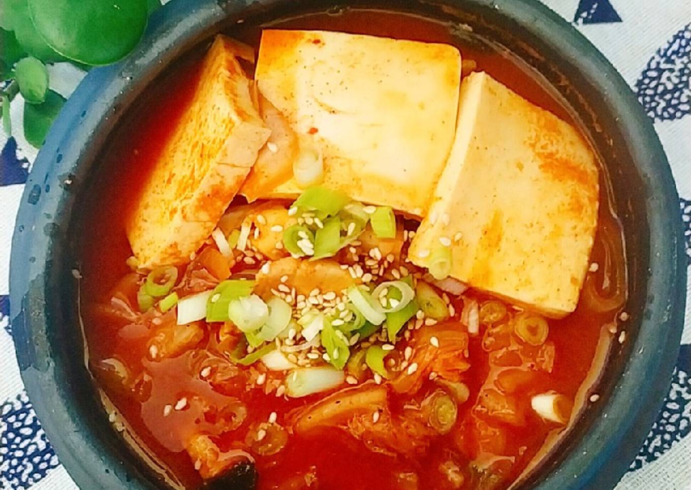 Kimchi jiggae