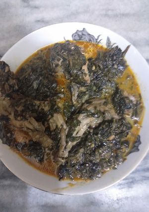 A picture of Palak Chicken.