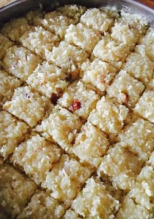 A picture of Freshly made Coconut Burfi.