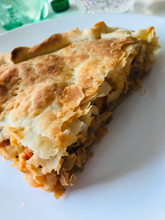 Una foto de Tarta de Atún o Empanada Gallega