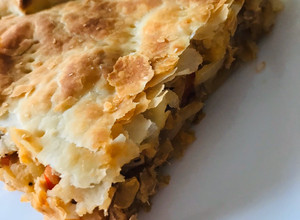 Una foto de Tarta de Atún o Empanada Gallega